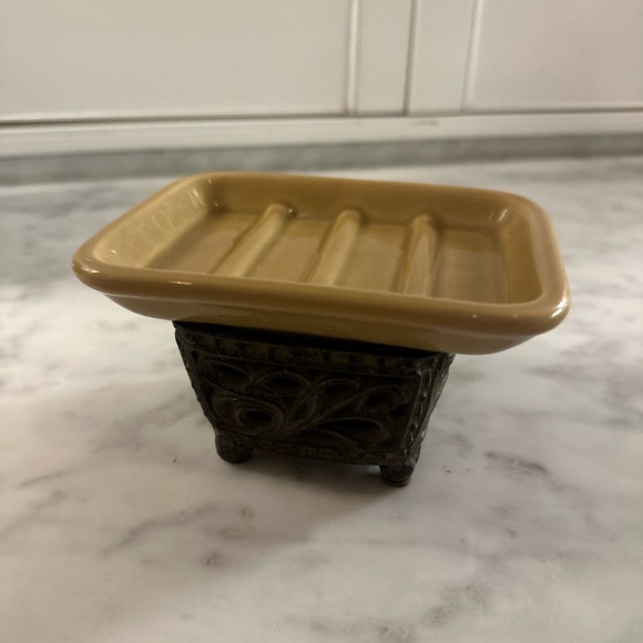 Rare Gracious Goods GG Soap Dish - Picture 4 of 6